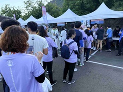 行列ができている千葉県ブースの様子