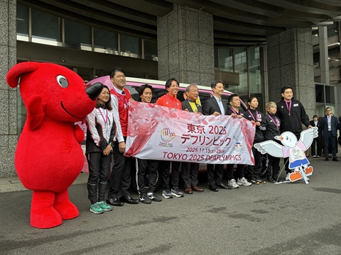 記念撮影の様子