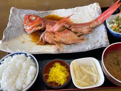 銚子つりきんめの煮つけ定食