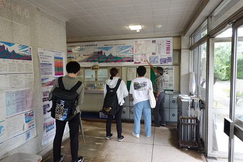 見学の様子１