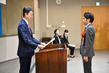 知事表彰状授与の様子