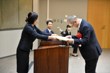 会長表彰状授与の様子3